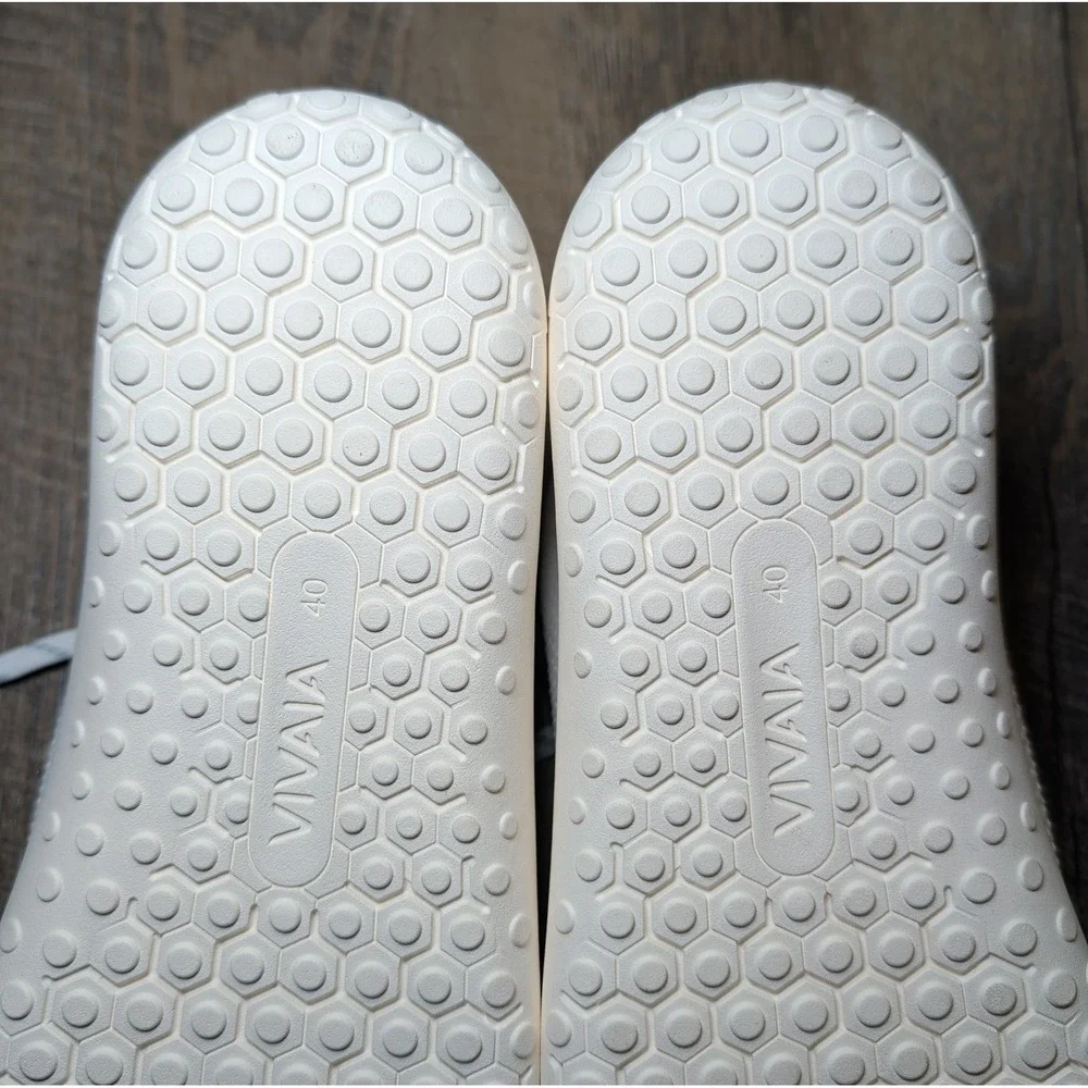 VIVAIA Round Toe Barefoot Sneakers Womens Size 9 Maven Lightweight Comfortable